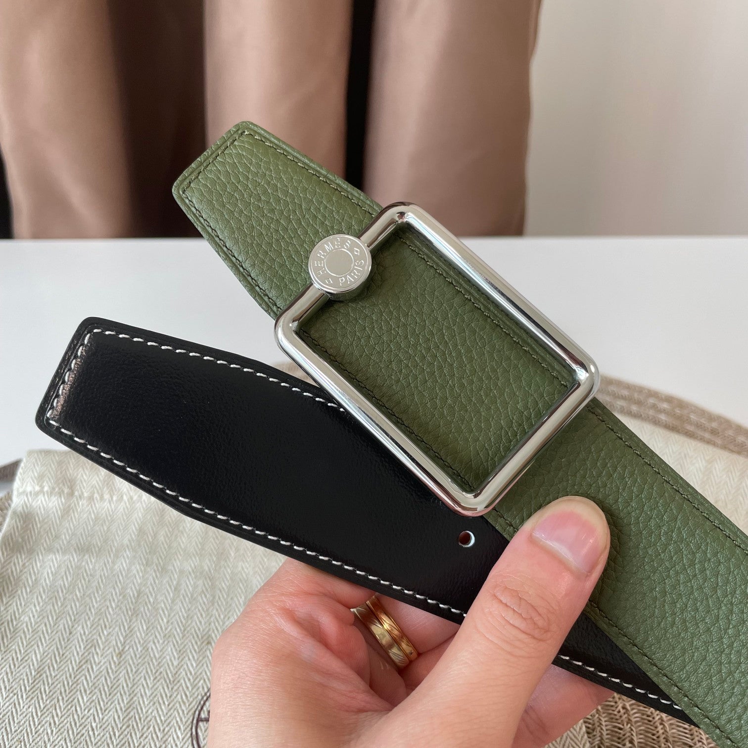 HERMES OSCAR BELT BUCKLE & REVERSIBLE OLIVE GREEN AND BLACK LEATHER STRAP 38MM SILVER HARDWARE