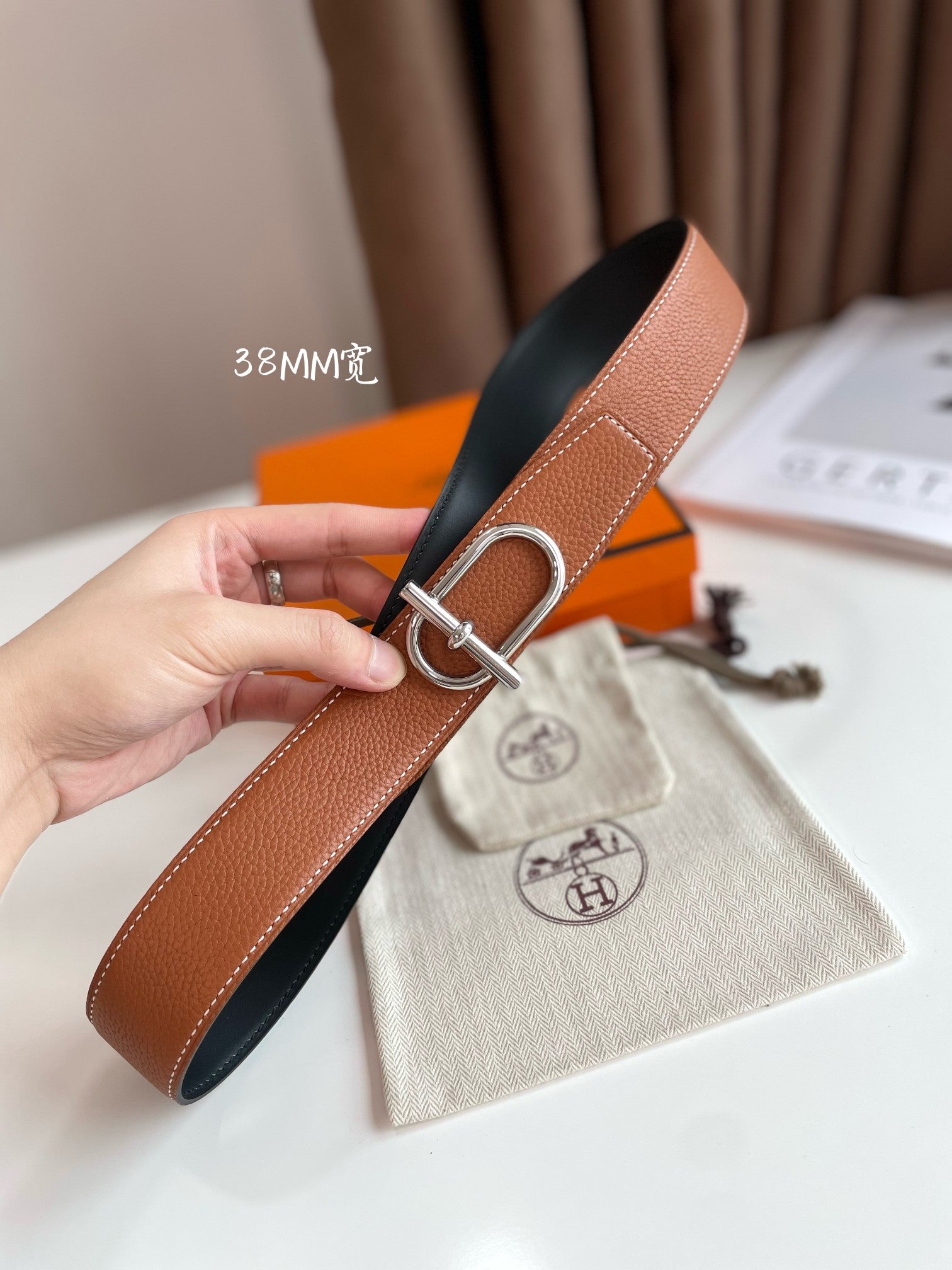 HERMES ITHAQUE BELT SILVER BUCKLE & REVERSIBLE CINNAMON BROWN AND BLACK LEATHER STRAP 38MM