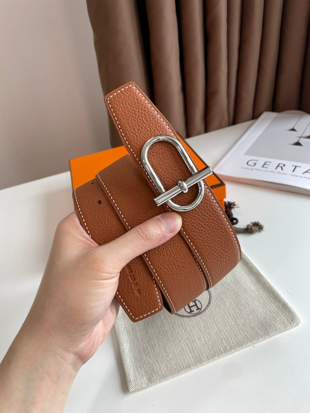 HERMES ITHAQUE BELT SILVER BUCKLE & REVERSIBLE CINNAMON BROWN AND BLACK LEATHER STRAP 38MM