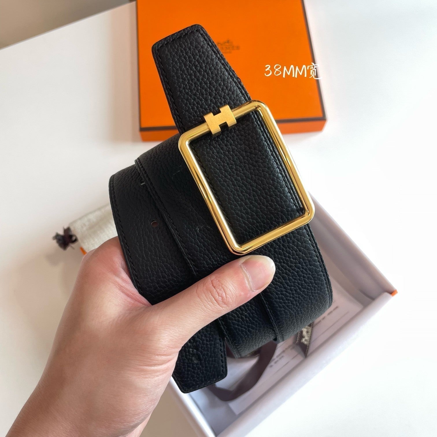 HERMES TUBE H BELT GOLD BUCKLE & REVERSIBLE BLACK LEATHER STRAP 38MM
