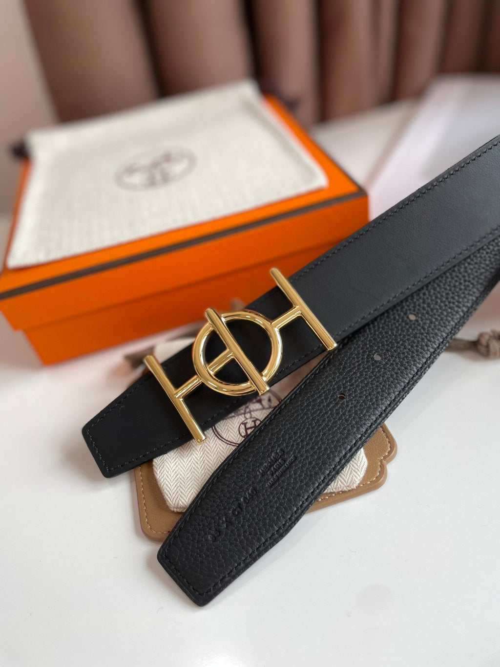 HERMES ULYSSE BELT BUCKLE & REVERSIBLE BLACK LEATHER STRAP 38MM GOLD HARDWARE