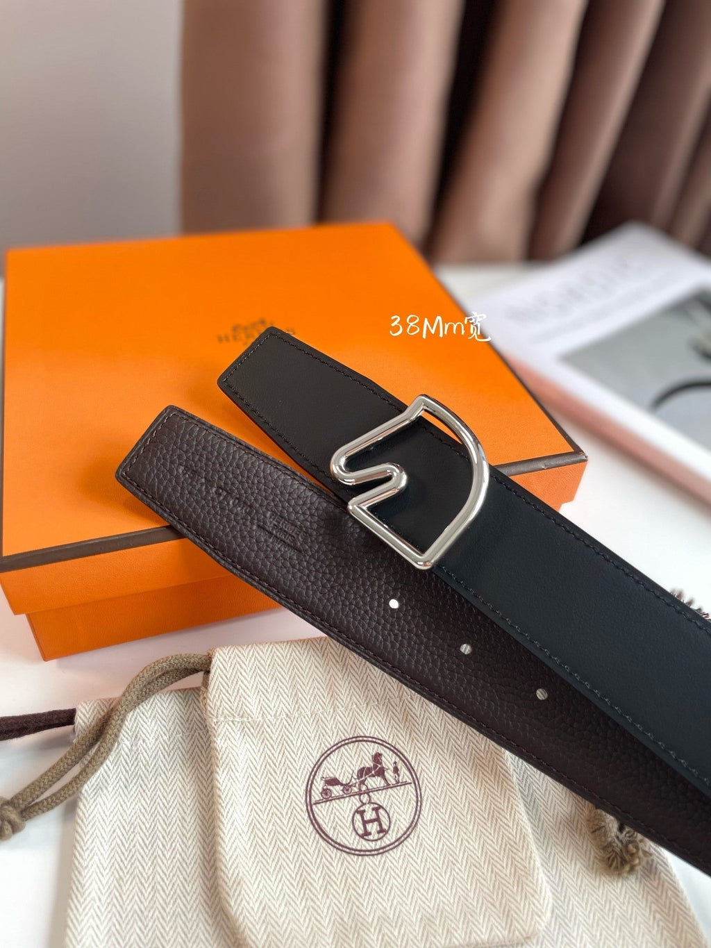 HERMES BOUCLE BELT BUCKLE & REVERSIBLE CHOCOLATE BROWN AND BLACK LEATHER STRAP 38MM SILVER HARDWARE