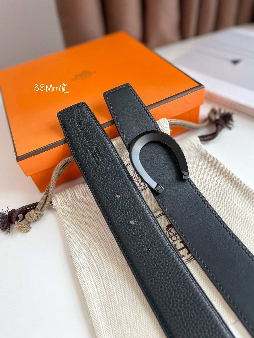 HERMES LUCK BELT BUCKLE & REVERSIBLE BLACK LEATHER STRAP 38MM
