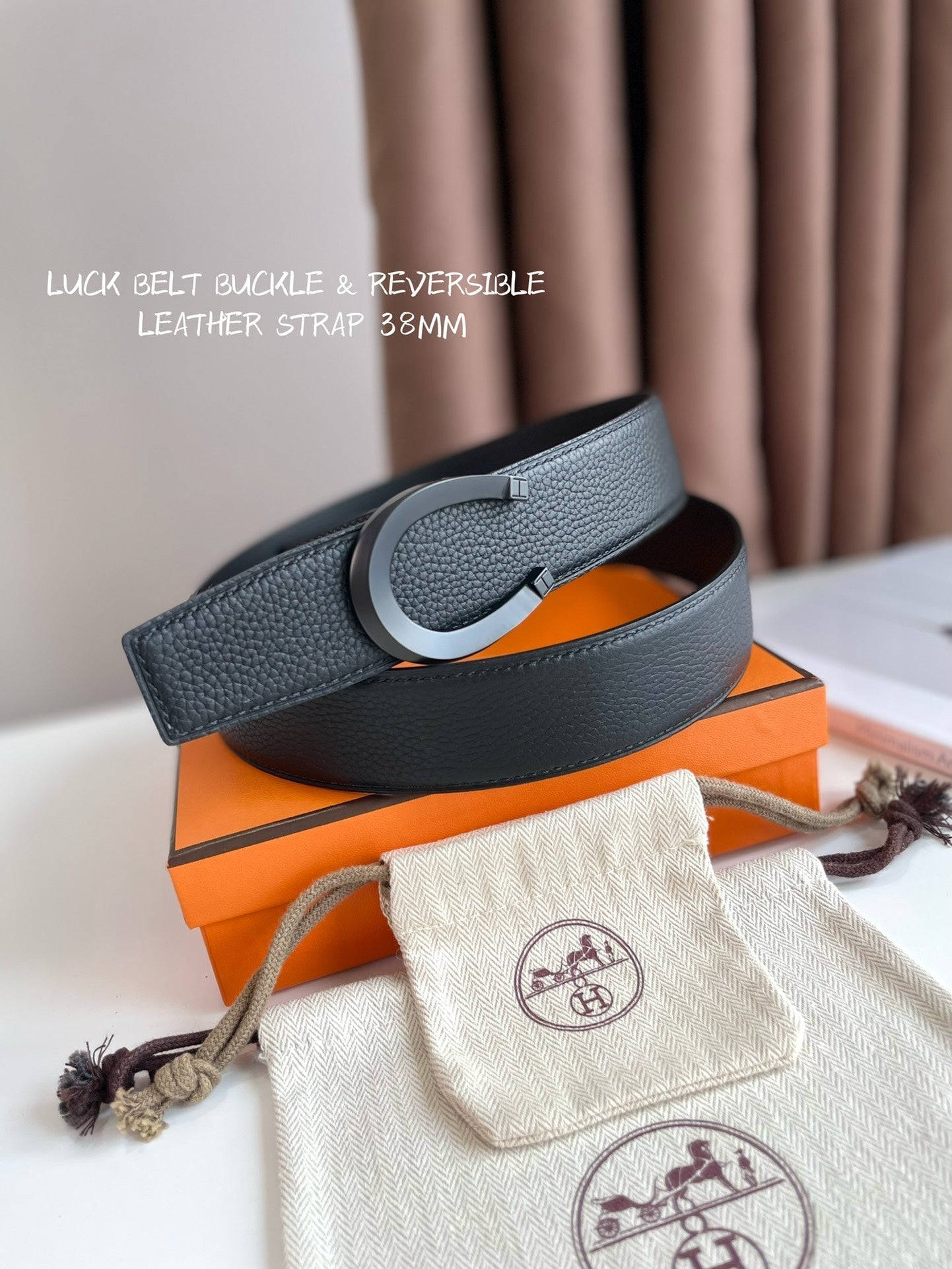 HERMES LUCK BELT BUCKLE & REVERSIBLE BLACK LEATHER STRAP 38MM