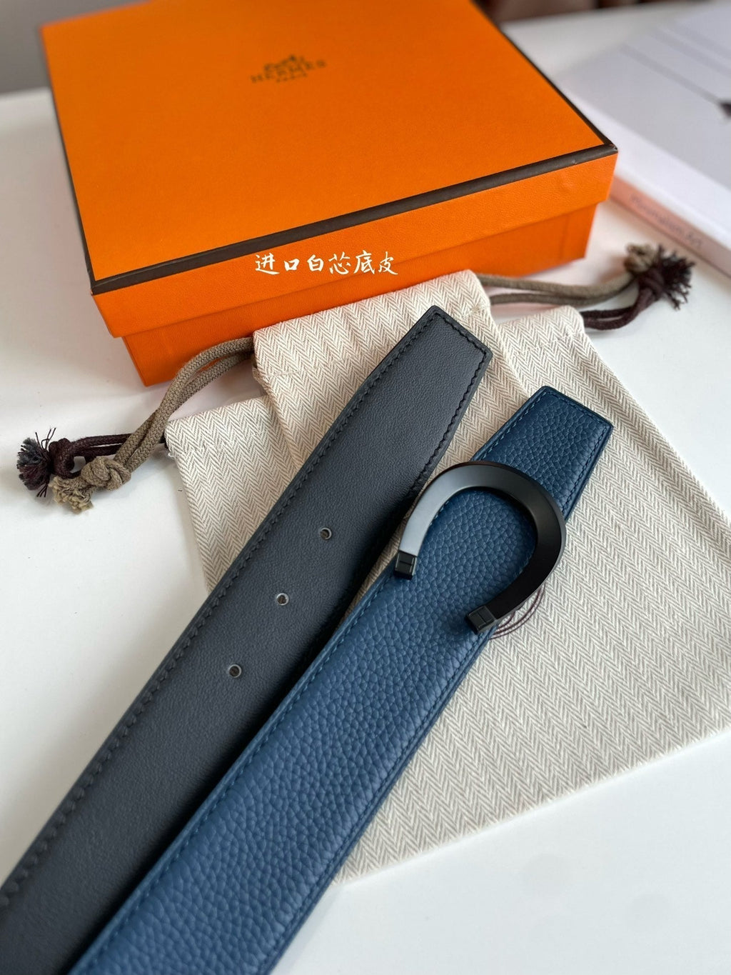 HERMES LUCK BELT BUCKLE & REVERSIBLE BLACK AND NAVY BLUE LEATHER STRAP 38MM