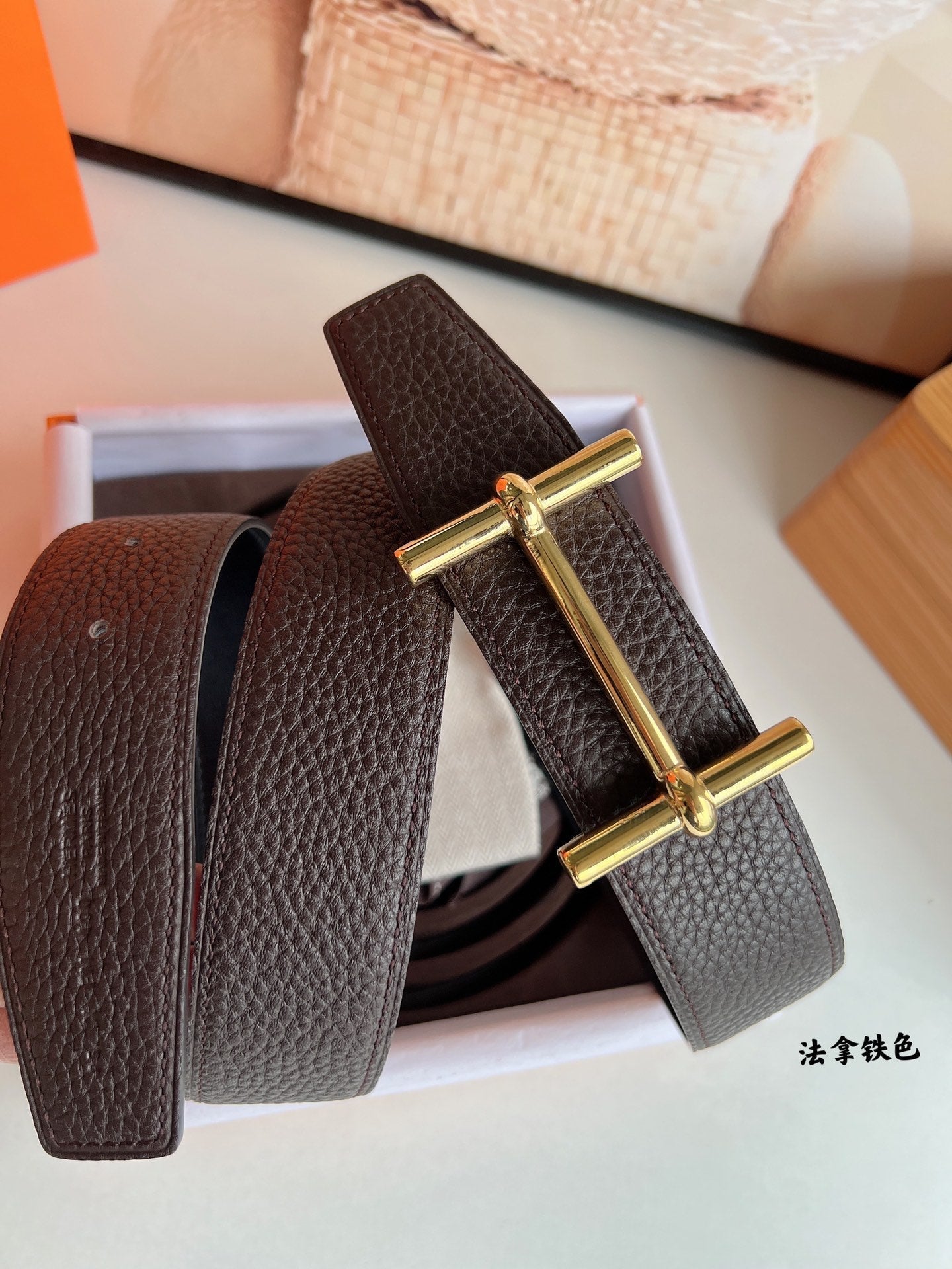 HERMES H D'ANCRE BELT BUCKLE & REVERSIBLE CHOCOLATE BROWN LEATHER STRAP 38 MM GOLD HARDWARE