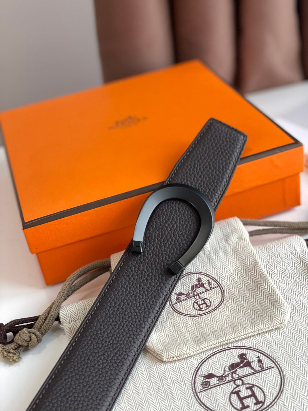 HERMES LUCK BELT BUCKLE & REVERSIBLE CHOCOLATE BROWN LEATHER STRAP 38MM BLACK HARDWARE