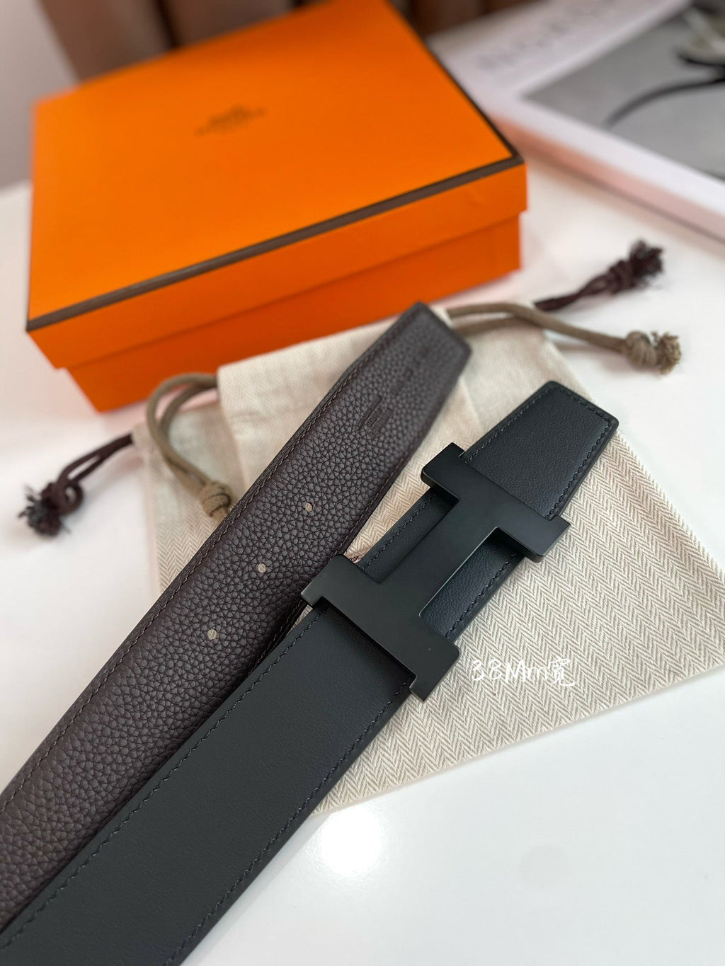 HERMES CONSTANCE BELT BUCKLE & REVERSIBLE CHOCOLATE BROWN AND BLACK LEATHER STRAP 38MM