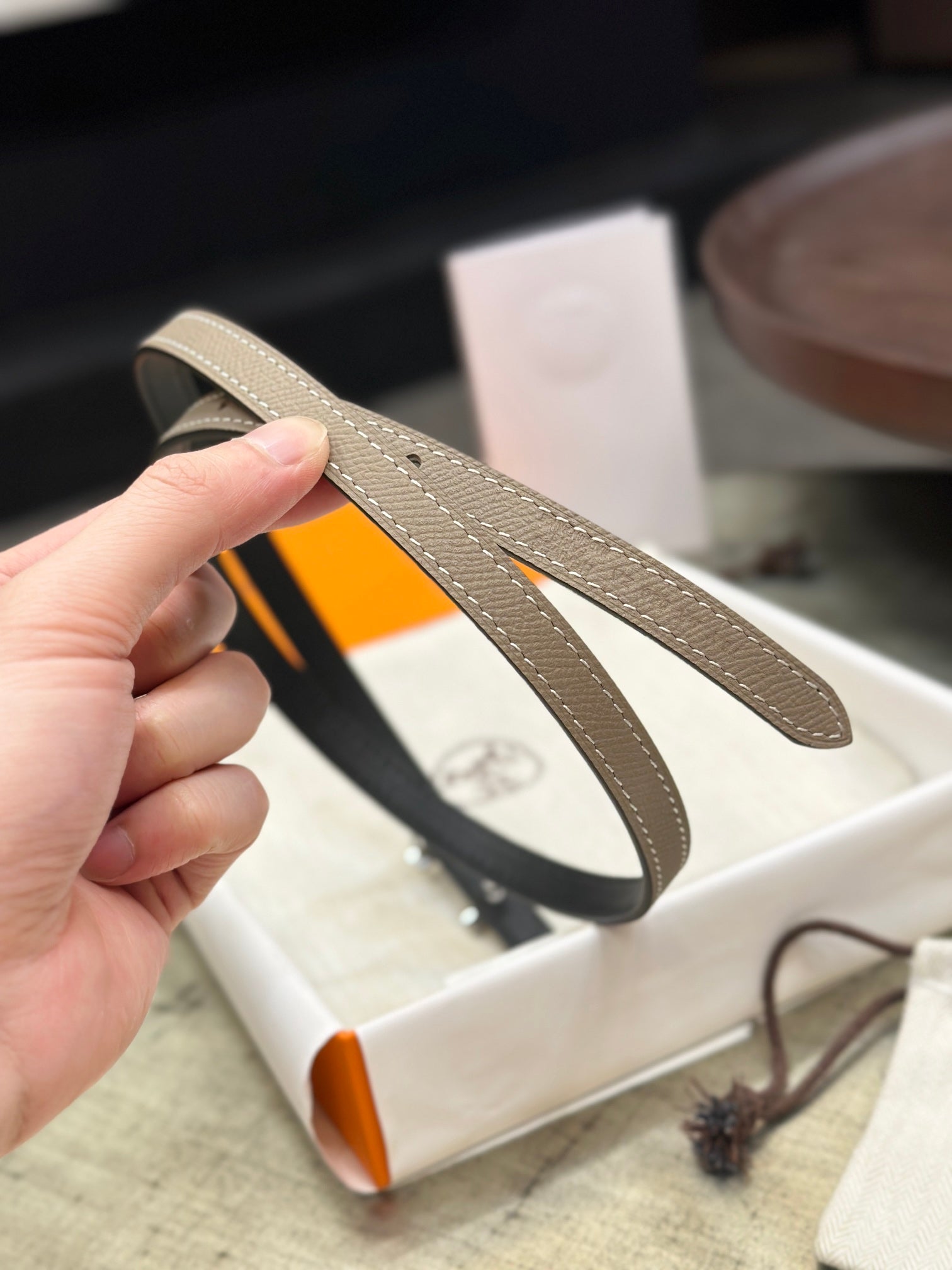 HERMES FOCUS BUCKLE & REVERSIBLE BLACK AND KHAKI BROWN LEATHER STRAP 13MM GOLD HARDWARE