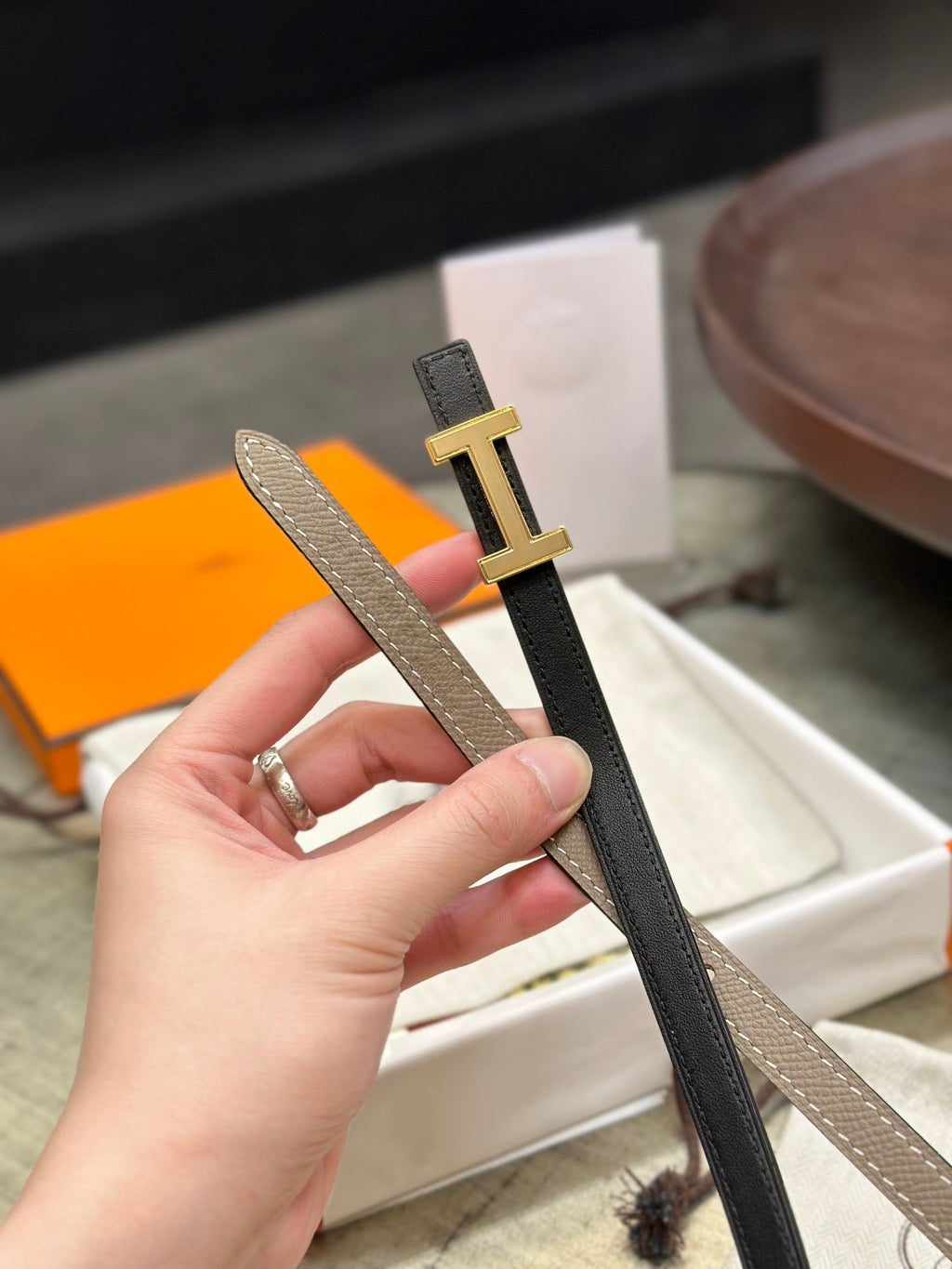 HERMES FOCUS BUCKLE & REVERSIBLE BLACK AND KHAKI BROWN LEATHER STRAP 13MM GOLD HARDWARE