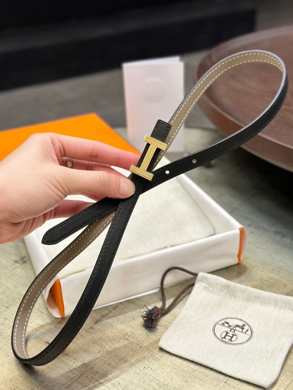 HERMES FOCUS BUCKLE & REVERSIBLE BLACK AND KHAKI BROWN LEATHER STRAP 13MM GOLD HARDWARE