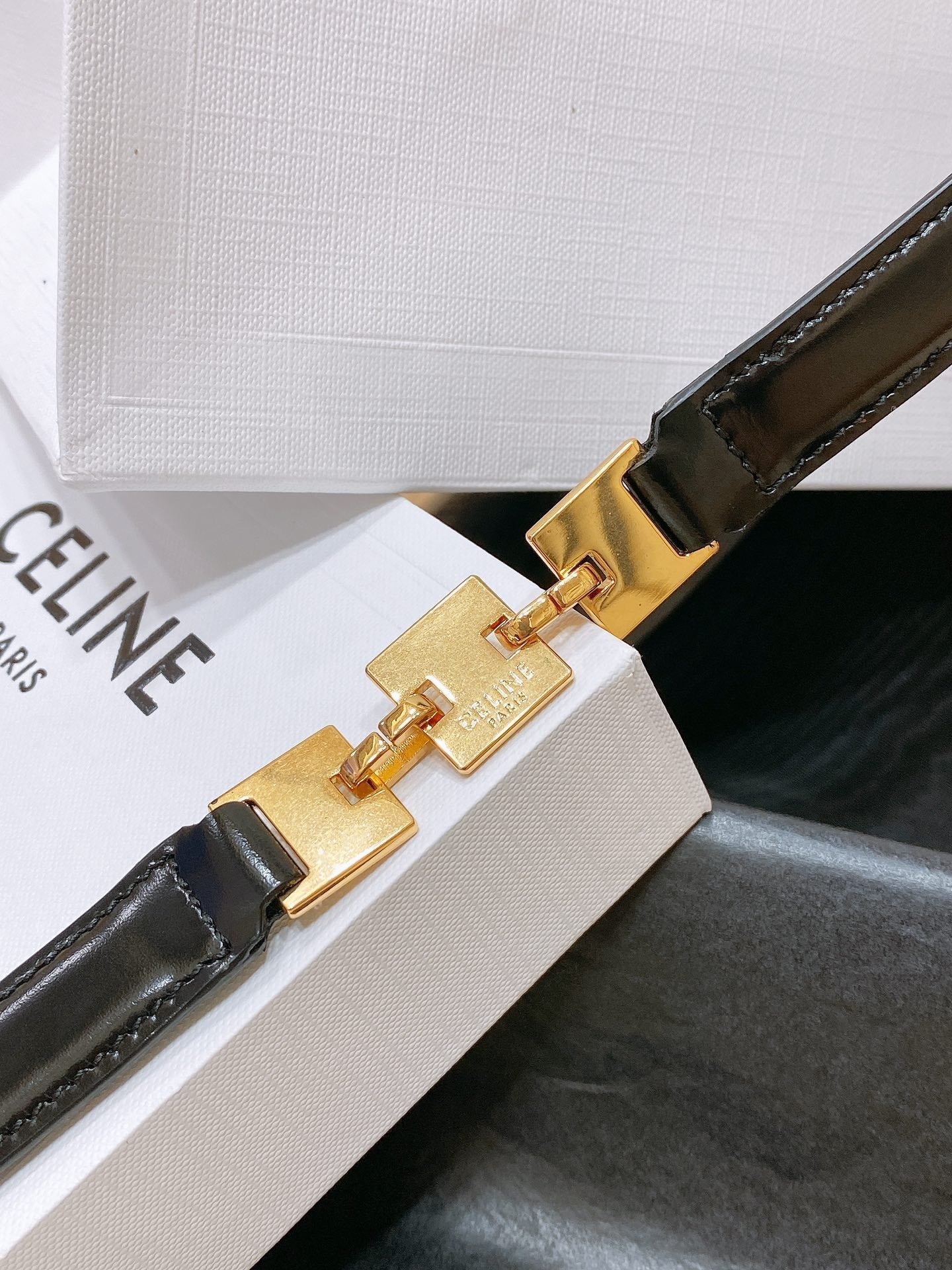 CELINE CL SMALL 18 MM GOURMETTE TRIOMPHE ADJUSTABLE BELT IN BLACK LEATHER GOLD HARDWARE