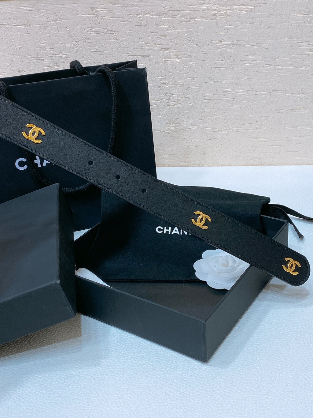 CHANEL BELT 30MM IN BLACK SMOOTH CALFSKIN GOLD MIX BLACK HARDWARE