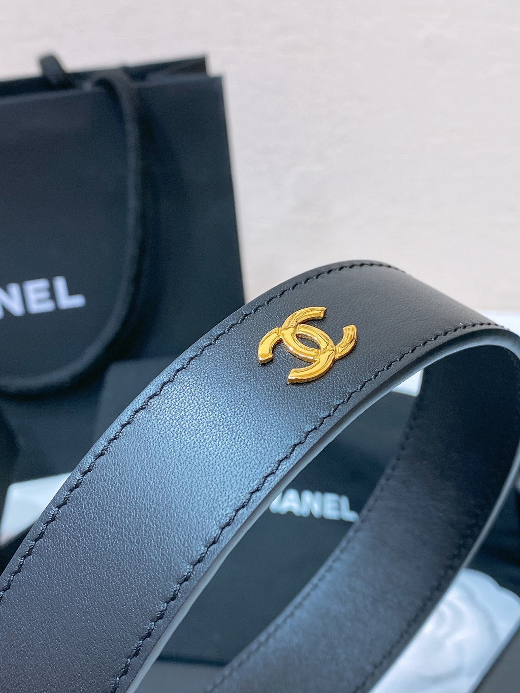 CHANEL BELT 30MM IN BLACK SMOOTH CALFSKIN GOLD MIX BLACK HARDWARE
