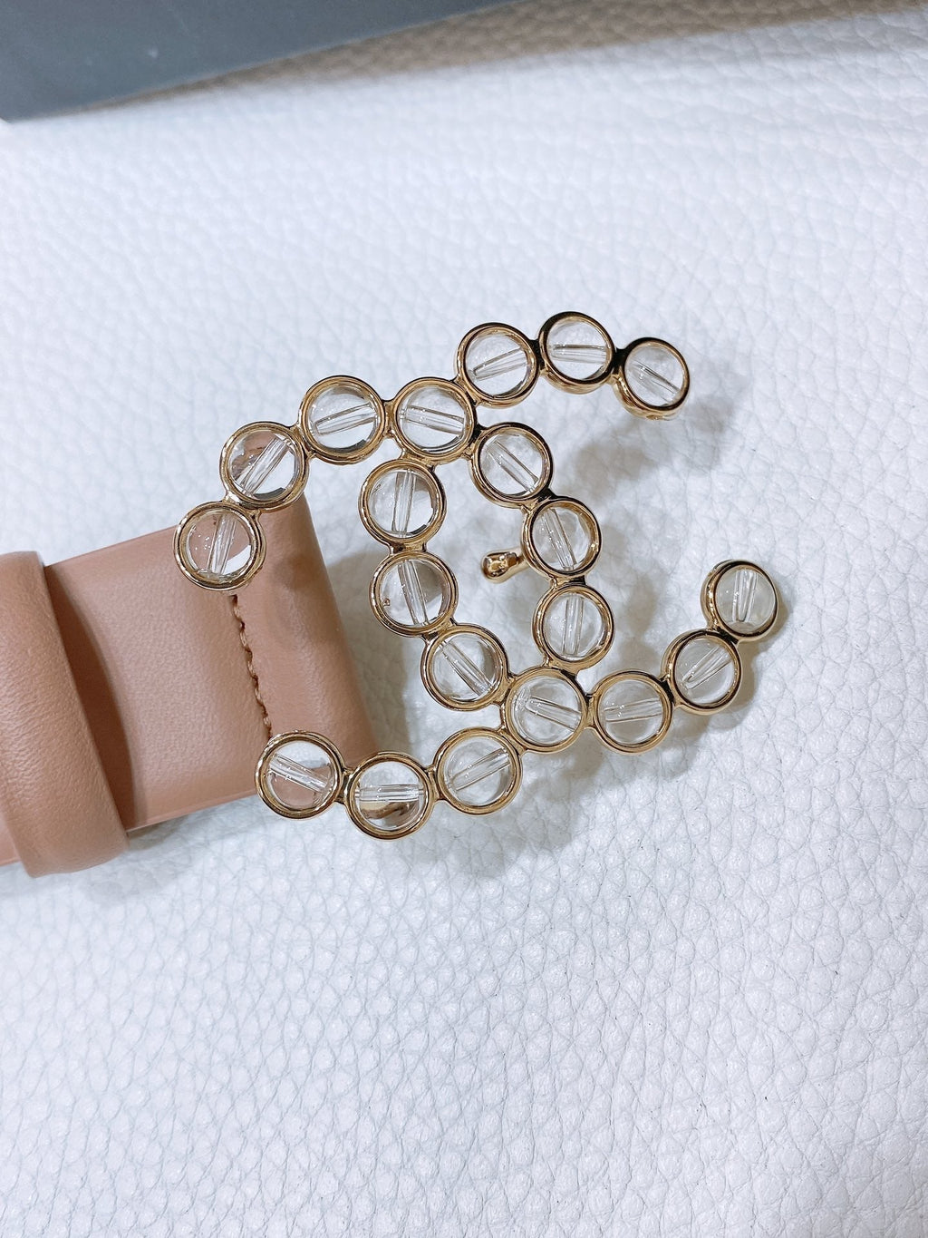 CHANEL BELT 30 MM IN ALMOND BEIGE CALFSKIN PEARL LOGO WITH GOLD HARDWARE