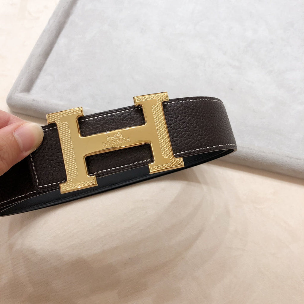 HERMES H D'ANCRE BELT BUCKLE & REVERSIBLE BLACK AND CHOCOLATE BROWN LEATHER STRAP 38 MM GOLD HARDWARE
