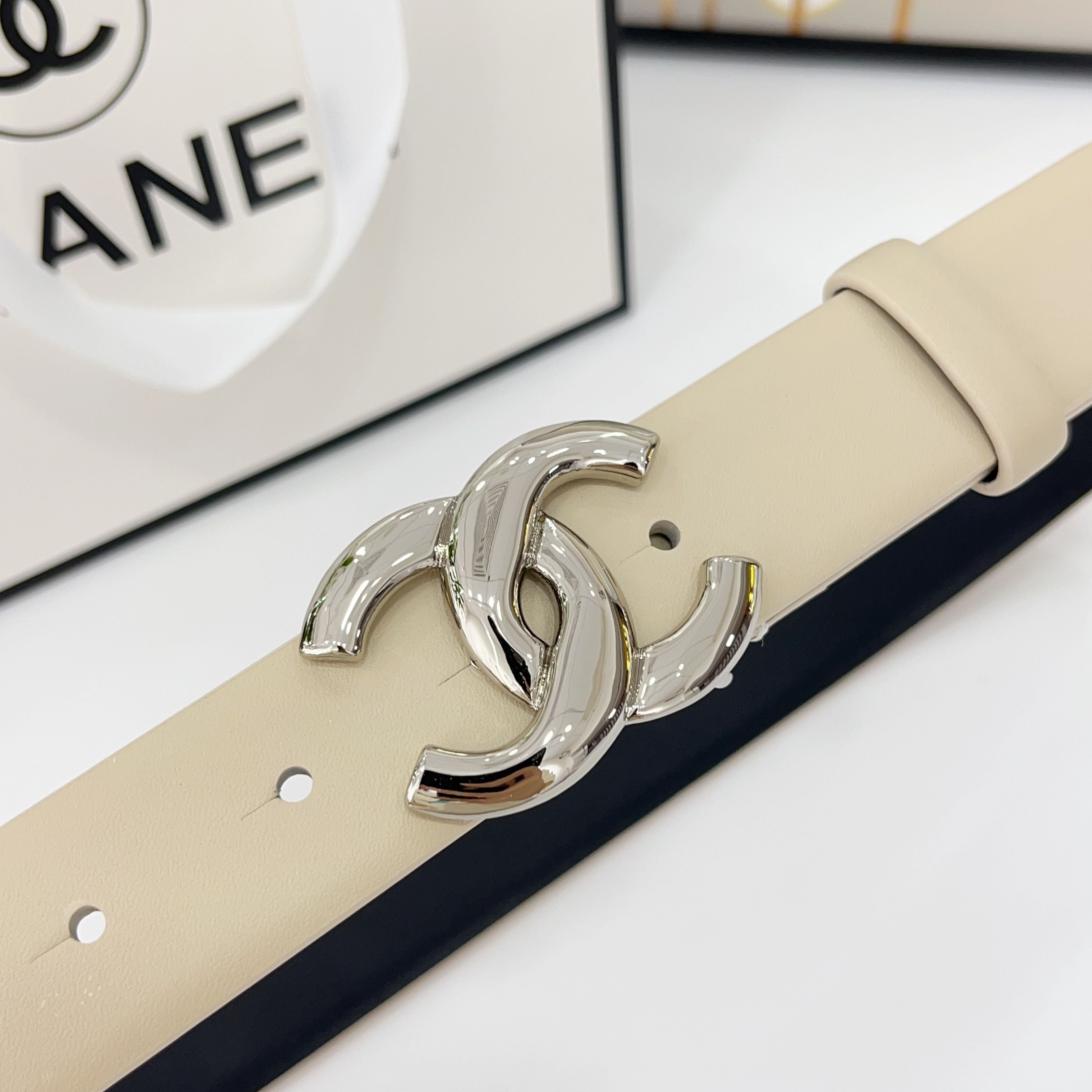 CHANEL DOUBLE C BELT 30MM IN BEIGE CALFSKIN WITH SHINY SILVER BUCKLE