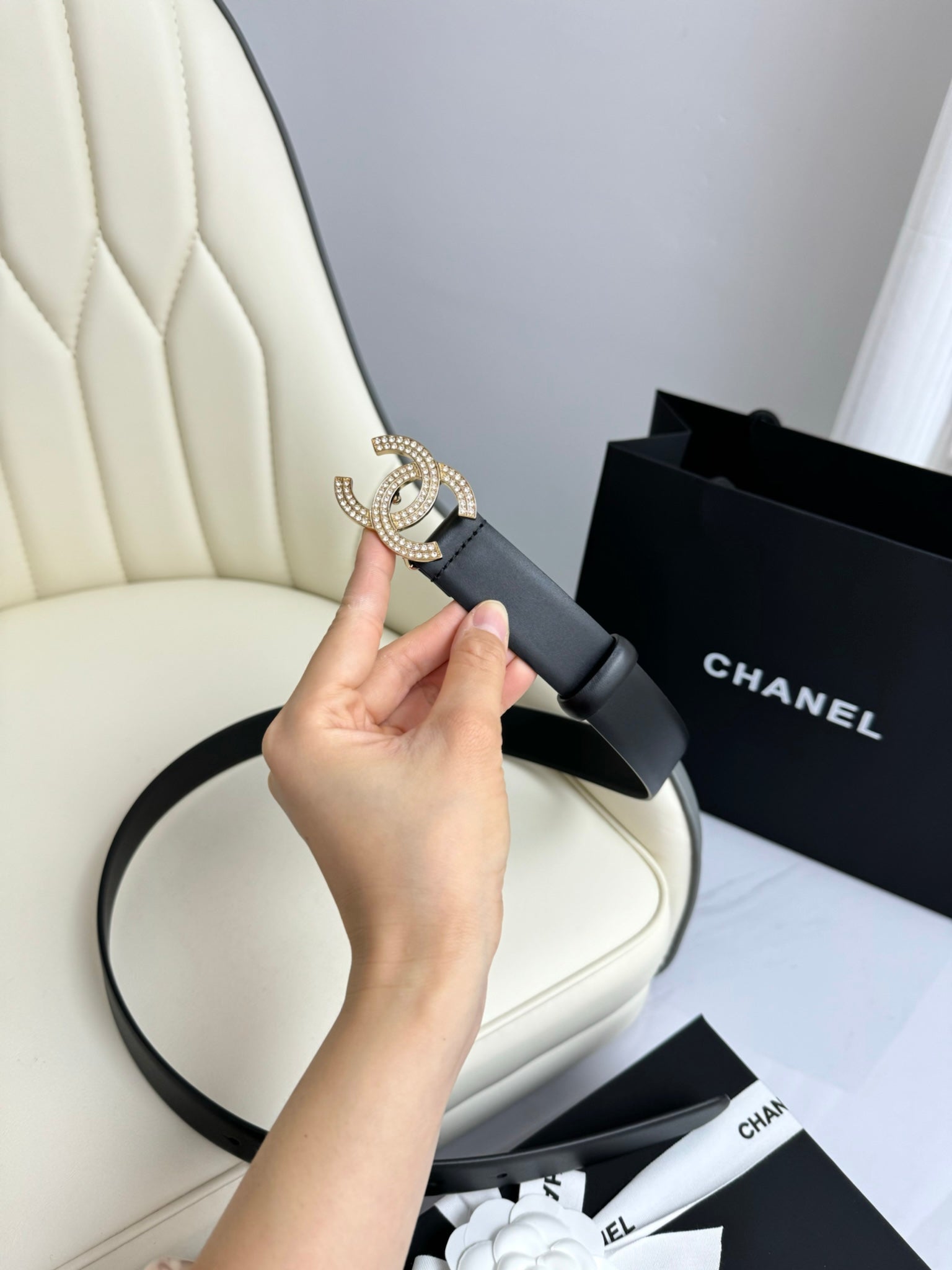 CHANEL BELT 30MM IN BLACK SMOOTH CALFSKIN GOLD HARDWARE ATTACH RHINSTONES