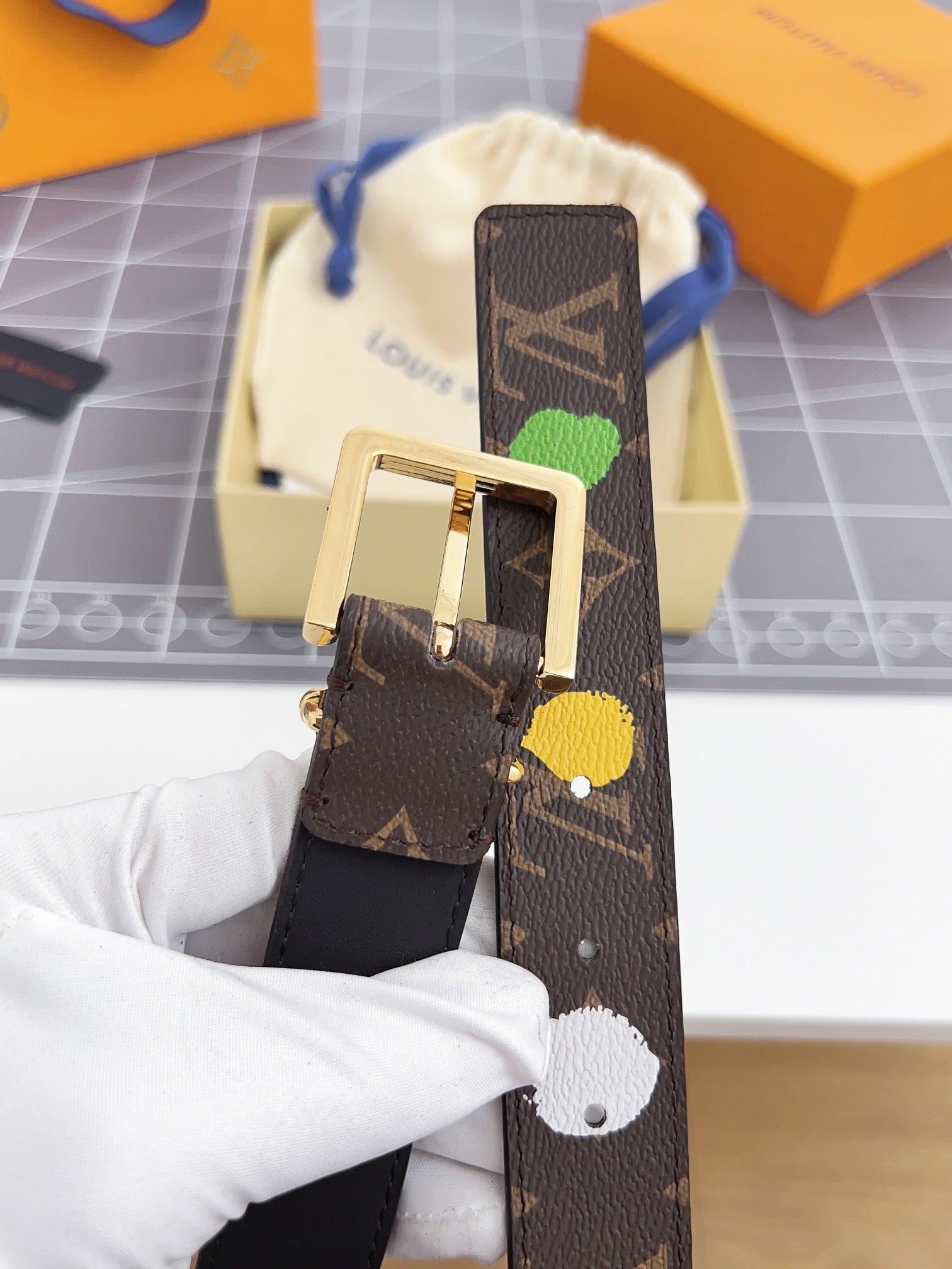LOUIS VUITTON LV Bloom 30mm Mutilcolor Belt Gold Buckle Black Brown Leather