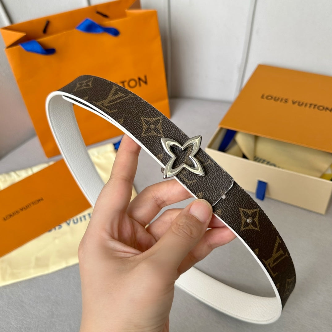 LOUIS VUITTON LV  MINI FLOWERGRAM 30MM REVERSIBLE BELT IN WHITE CALFSKIN SILVER HARDWARE