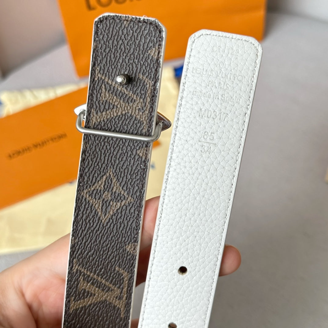 LOUIS VUITTON LV  MINI FLOWERGRAM 30MM REVERSIBLE BELT IN WHITE CALFSKIN SILVER HARDWARE