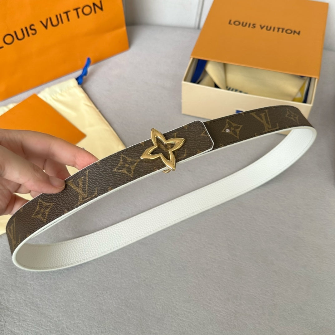 LOUIS VUITTON LV  MINI FLOWERGRAM 30MM REVERSIBLE BELT IN WHITE CALFSKIN GOLD HARDWARE