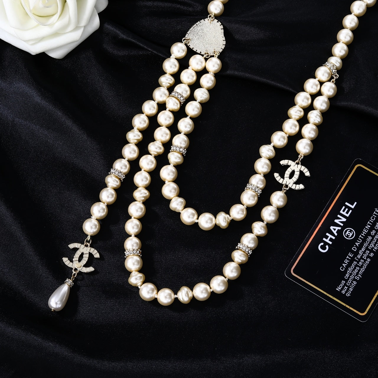CHANEL 25S CHAIN BELT IN WHITE PEARL 614476