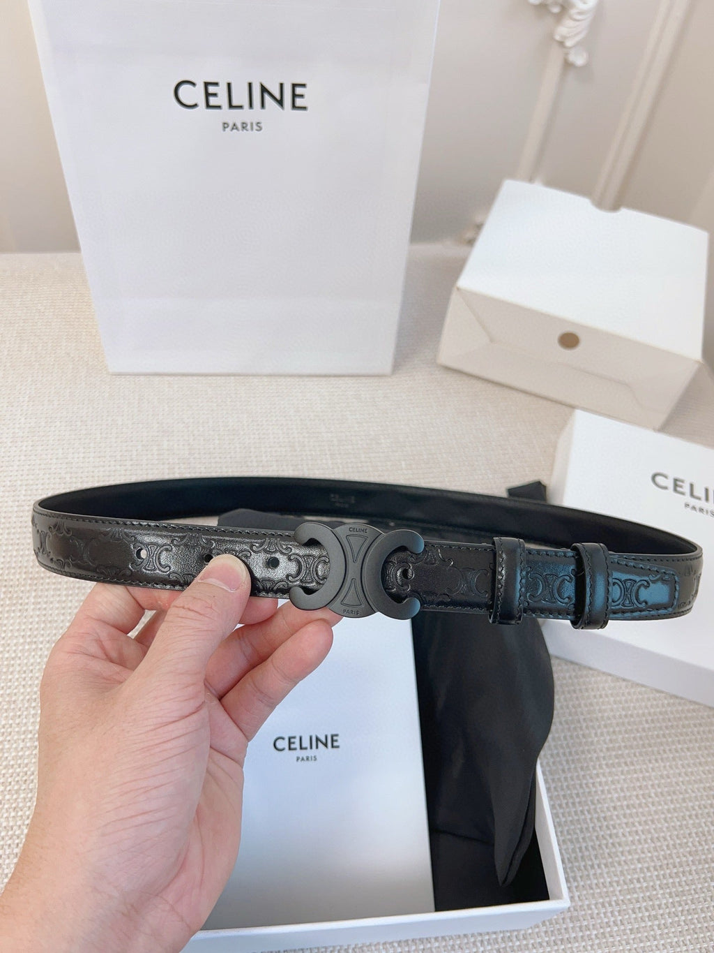 CELINE 25S BELT 25MM TRIOMPHE IN BLACK CALFSKIN 563334