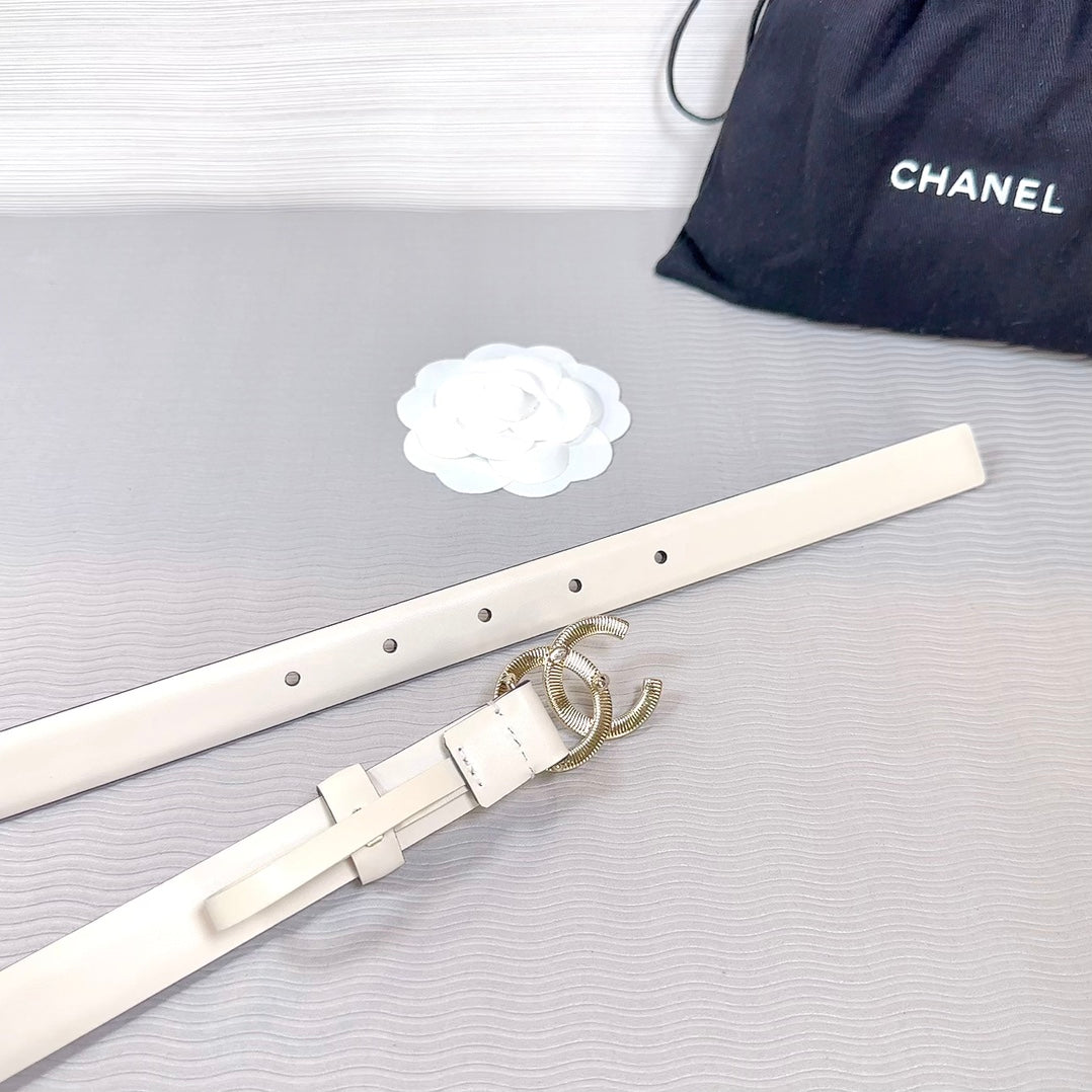 CHANEL BELT 20 MM IN BEIGE CREAM SMOOTH CALFSKIN GOLD HARDWARE ATTACH RHINSTONE