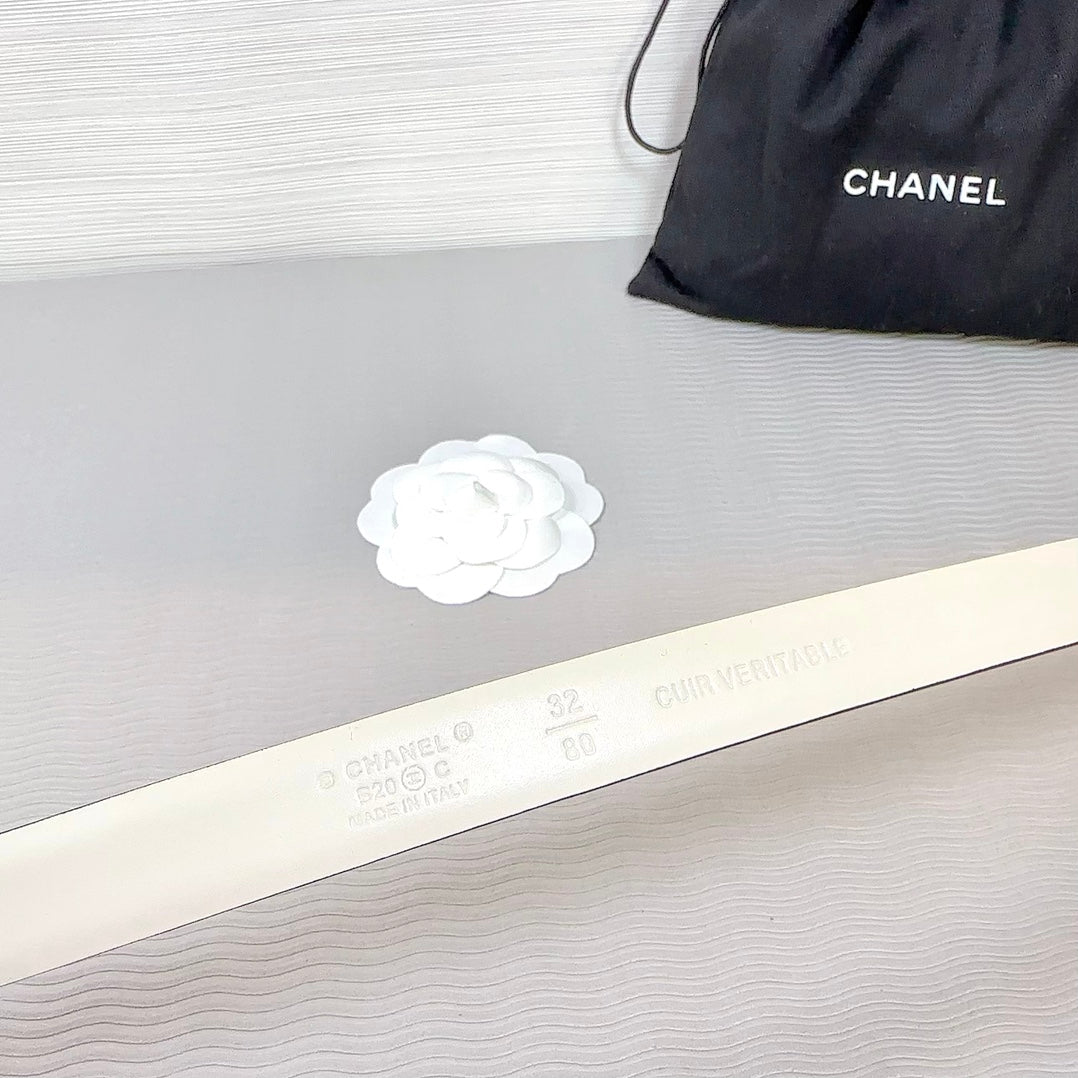 CHANEL BELT 20 MM IN BEIGE CREAM SMOOTH CALFSKIN GOLD HARDWARE ATTACH RHINSTONE