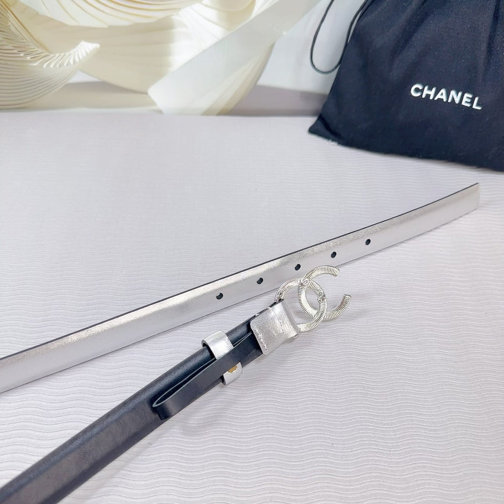 CHANEL BELT 20 MM IN SILVER SMOOTH CALFSKIN SILVER HARDWARE ATTACH RHINSTONE