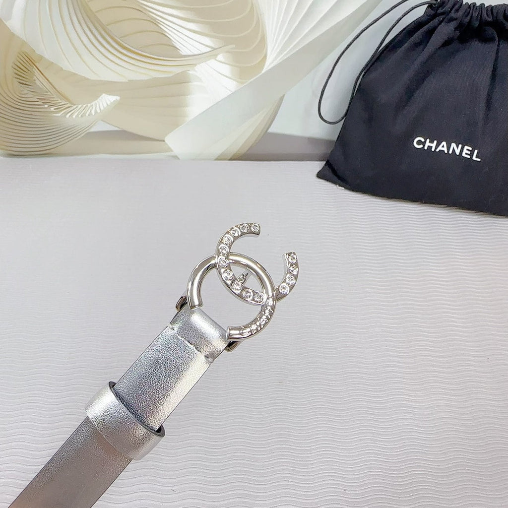 CHANEL BELT 20 MM IN SILVER SMOOTH CALFSKIN SILVER HARDWARE ATTACH RHINSTONE