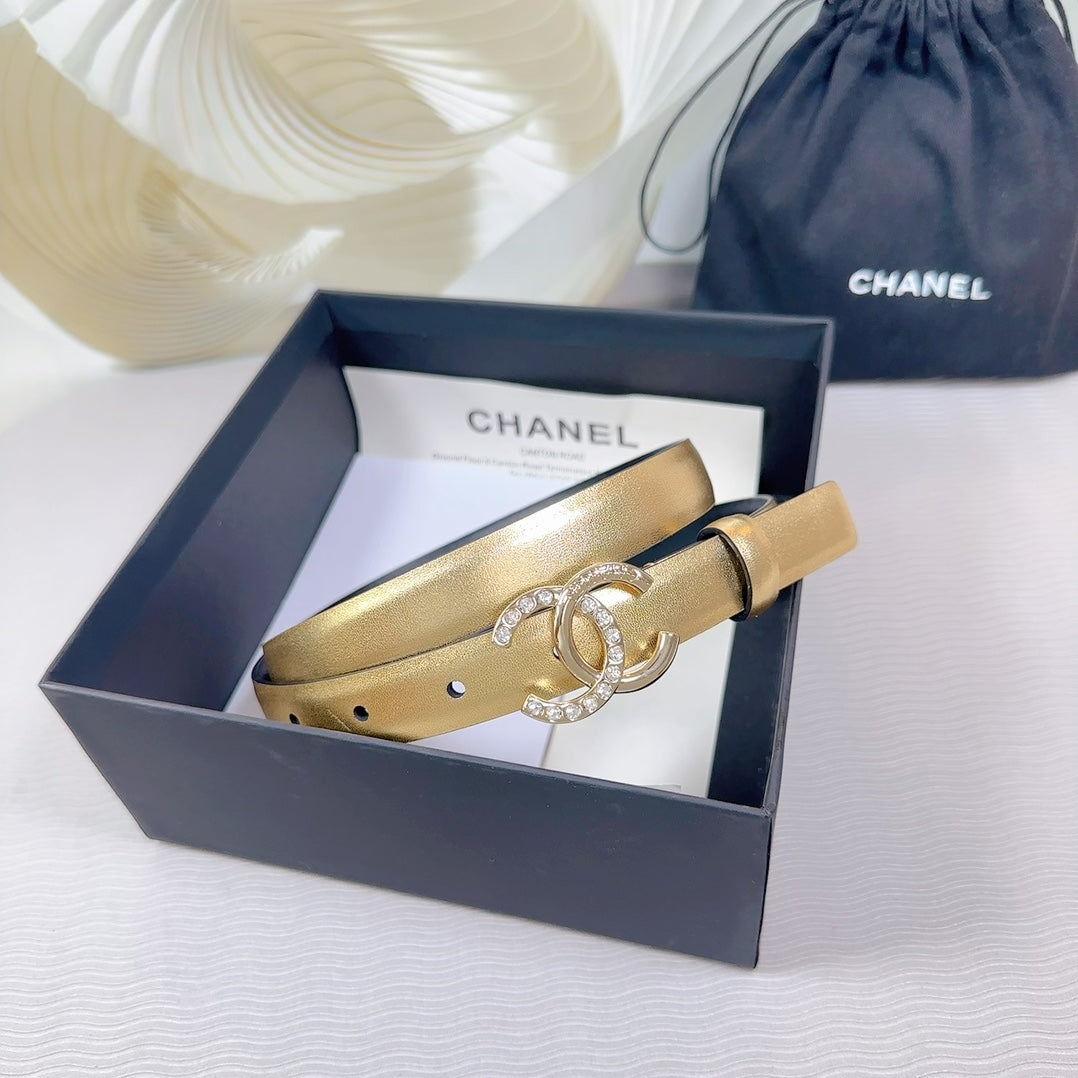 CHANEL BELT 20 MM IN GOLD SMOOTH CALFSKIN GOLD HARDWARE ATTACH RHINSTONE