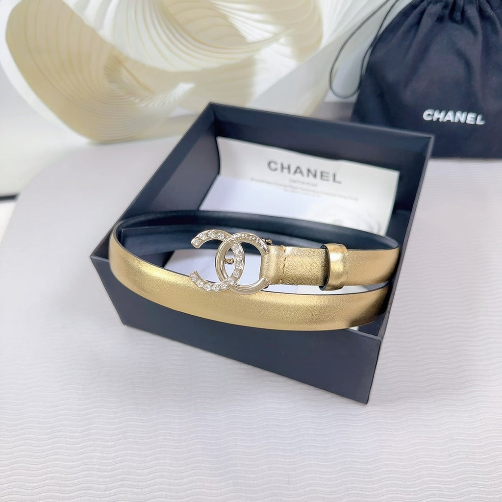 CHANEL BELT 20 MM IN GOLD SMOOTH CALFSKIN GOLD HARDWARE ATTACH RHINSTONE