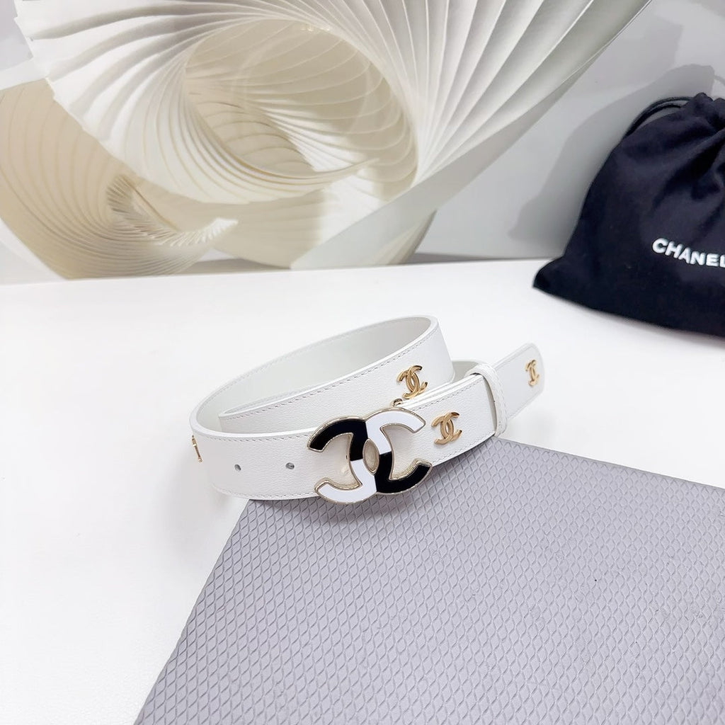 CHANEL BELT 30 MM WHITE CALFSKIN GOLD HARDWARE WITH WHITE MIX BLACK LOGO