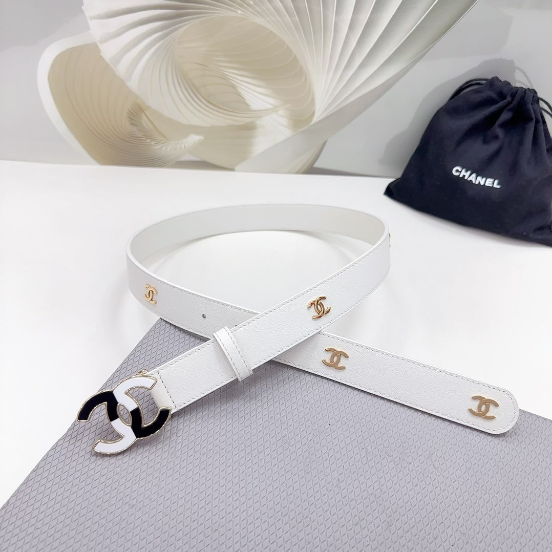 CHANEL BELT 30 MM WHITE CALFSKIN GOLD HARDWARE WITH WHITE MIX BLACK LOGO