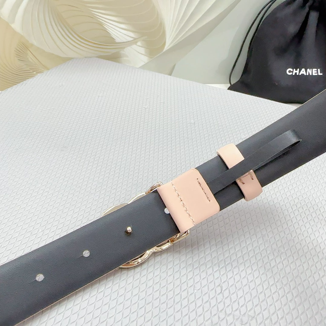 CHANEL 30MM BELT IN BABY PINK SHINNY CALFSKIN WHITE LOGO
