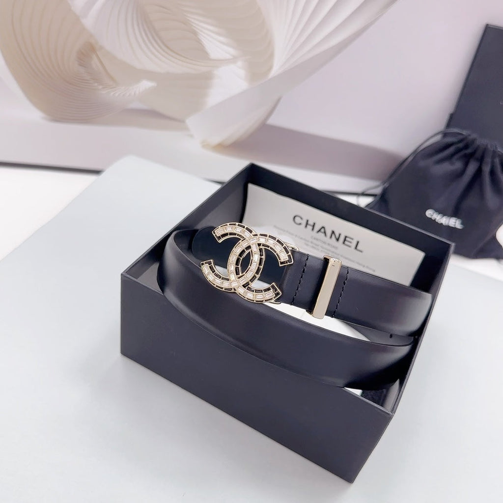 CHANEL 30MM BELT IN BLACK SMOOTH CALFSKIN METAL LOGO