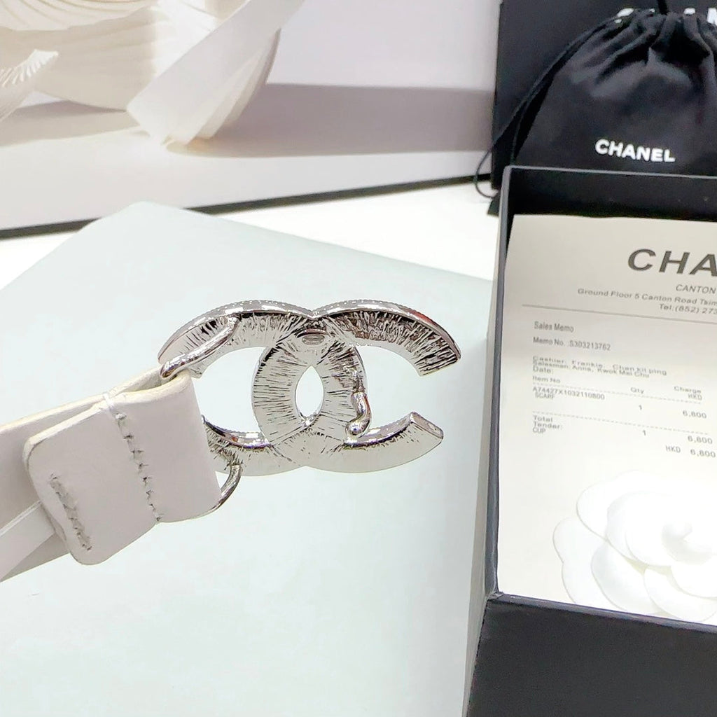 CHANEL 30MM BELT IN WHITE CALFSKIN METAL HARDWARE