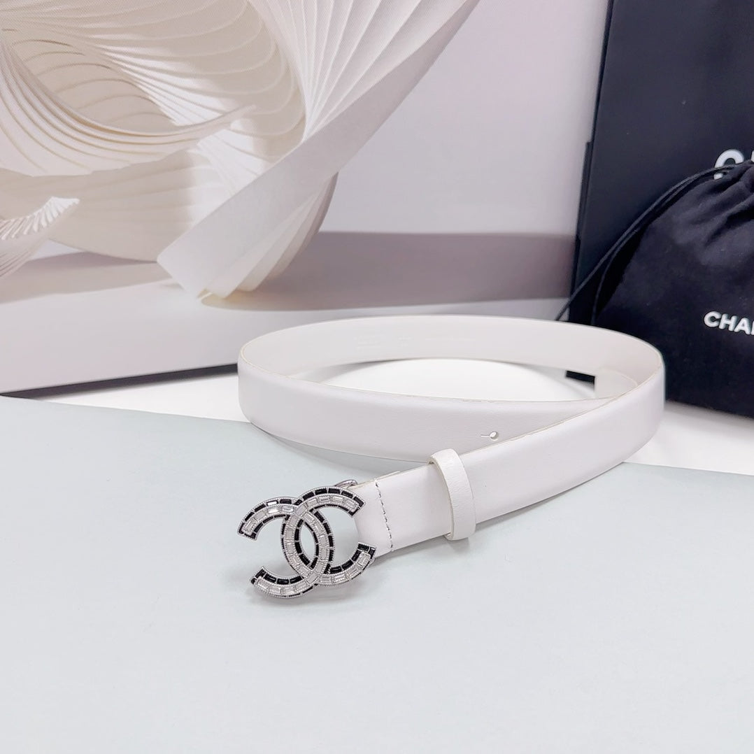 CHANEL 30MM BELT IN WHITE CALFSKIN METAL HARDWARE
