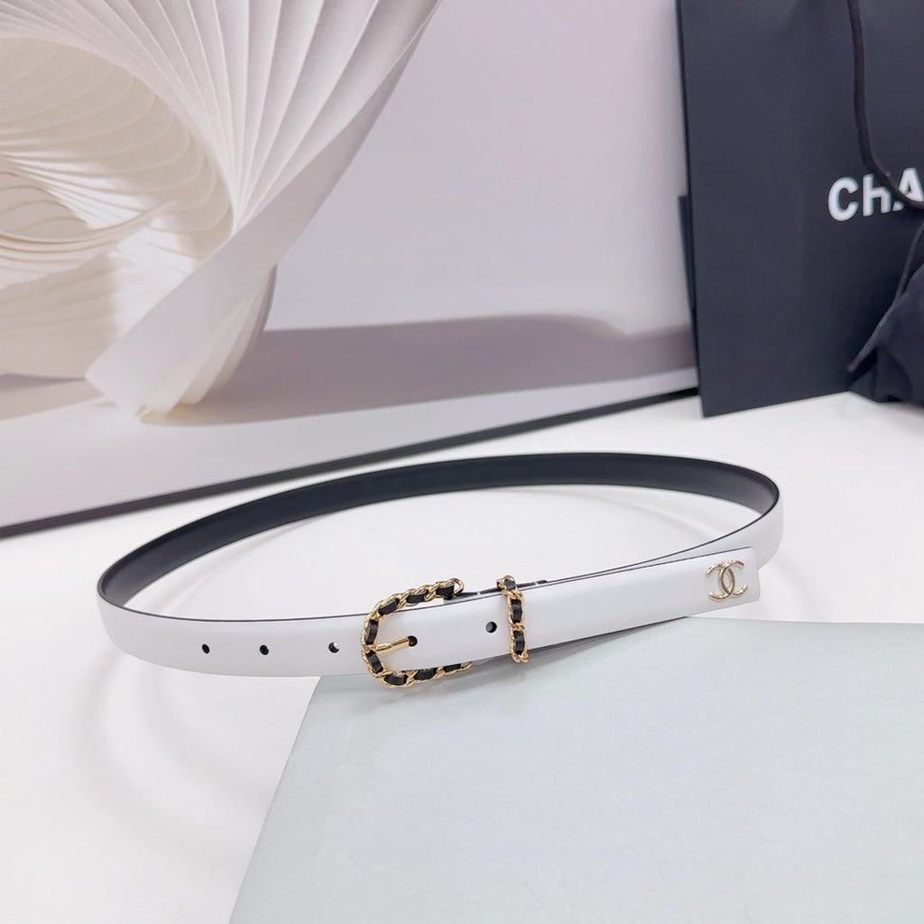 CHANEL BELT 20 MM IN WHITE MIX BLACK CALFSKIN GOLD HARDWARE