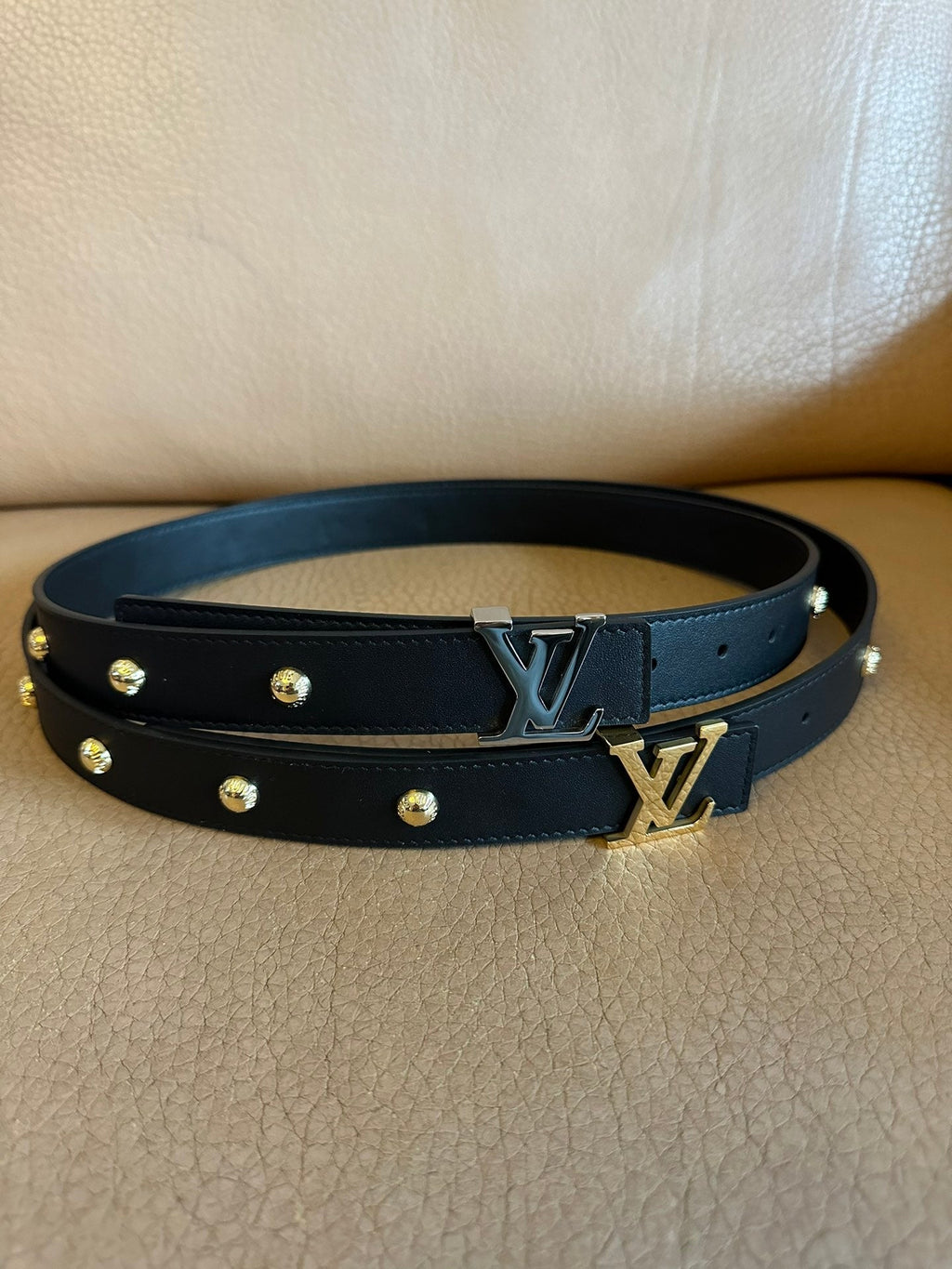 LOUIS VUITTON LV Initiales Studs 30mm Reversible Belt Gold Buckle Black Leather