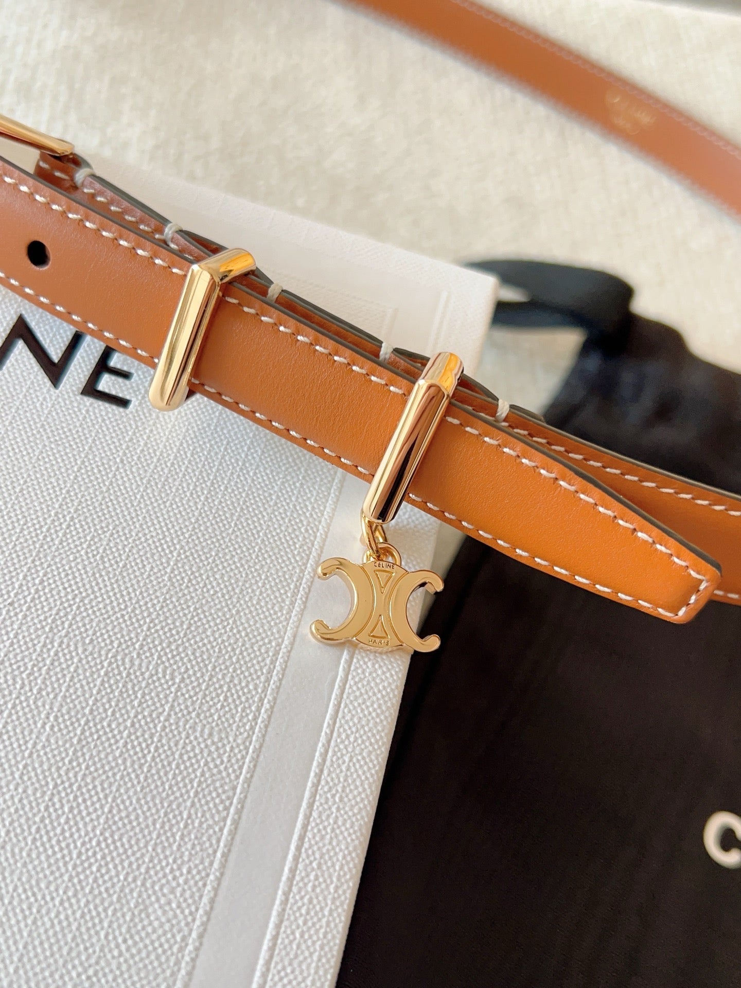 CELINE 25S BELT 18MM IN CARAMEL ELEGANT CHARM TAURILLON GOLD HARDWARE 585791
