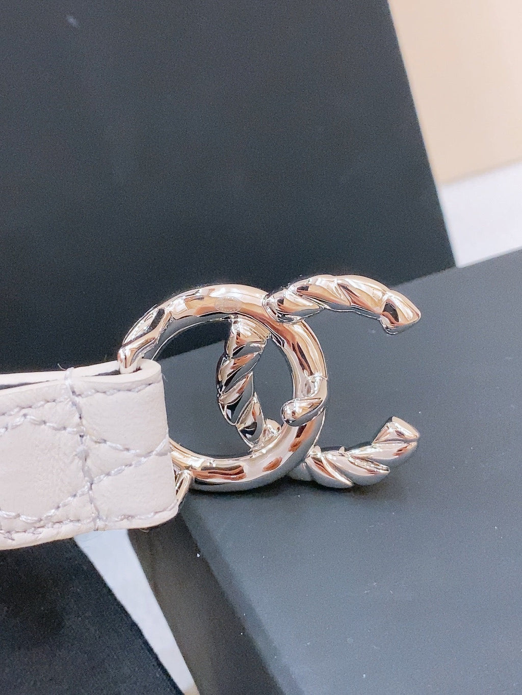 CHANEL DOUBLE C BELT 20MM IN WHITE CALFSKIN WITH QUILTED STITCHING SPIRAL SILVER BUCKLE